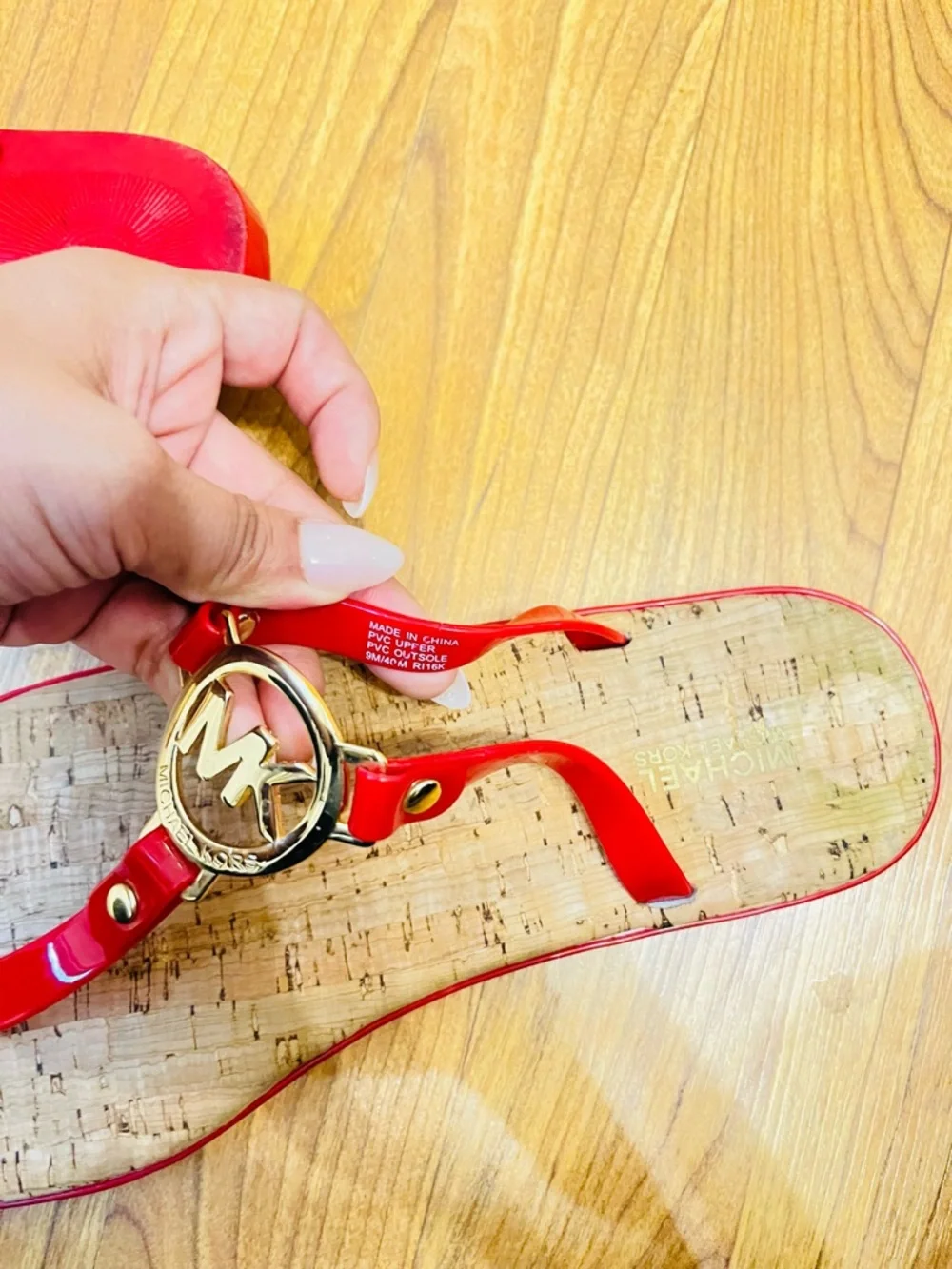 Michael Kors Jelly Thong Sandals – cherry Red Logo Charm Cork Sole Size 9 - Picture 8 of 8